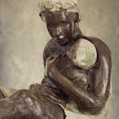 Abbraccio, particolare – terracotta policroma, 2002